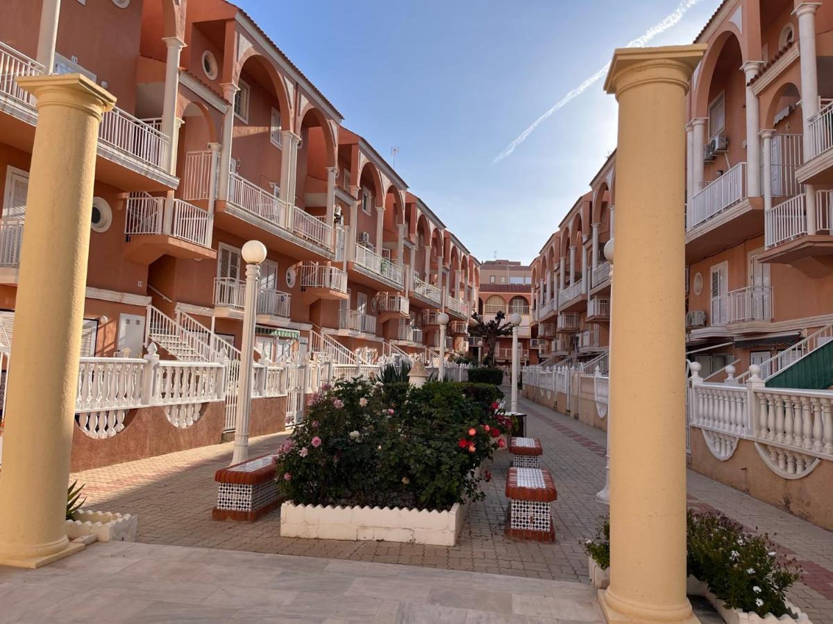 Apj Emperadores Apartment With Swimming Pool, 100 M From Beach La Mata La Mata  Dış mekan fotoğraf